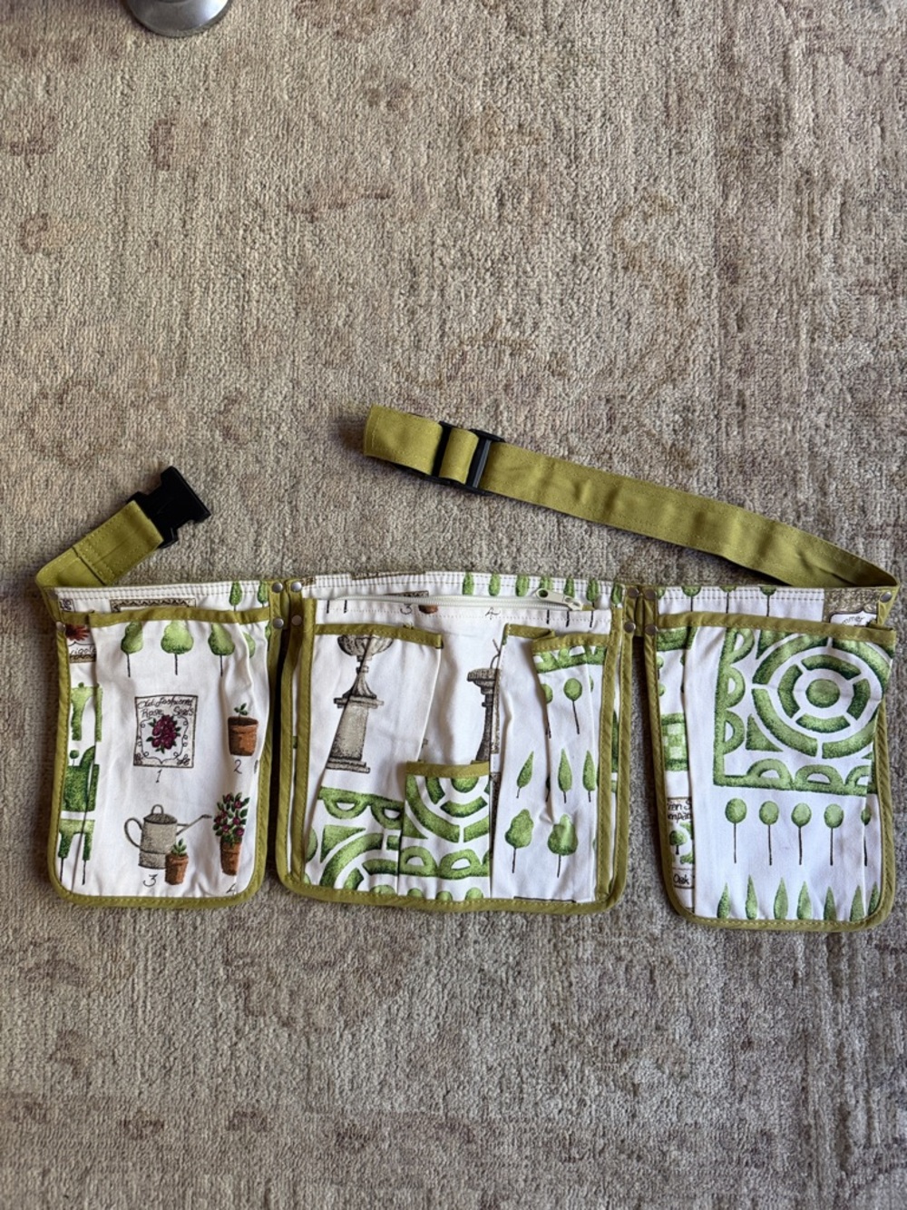 Ulster Weavers VTG Botanical Garden Tool Belt - Adjustable. UK Design Never used